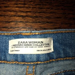 Zara Jeans - Zara low rise ripped boyfriend jeans Zara Jeans - Zara low rise ripped boyfriend jeans